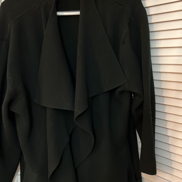 Sweater wrap in good used condition - Picture 3 of 6